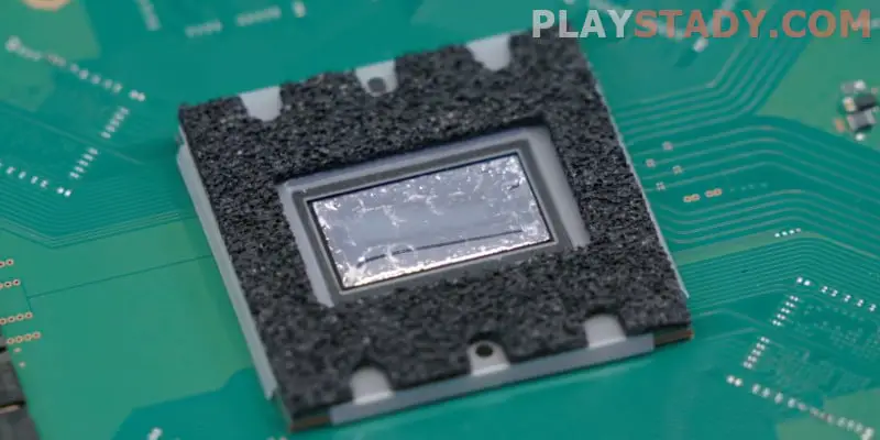 ps5 cooling problem thermal paste liquid metal
